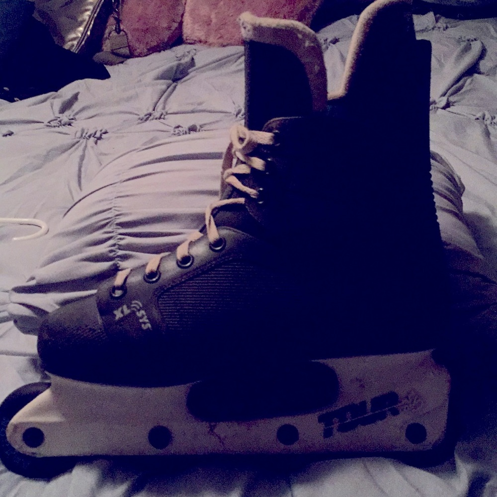 Skates